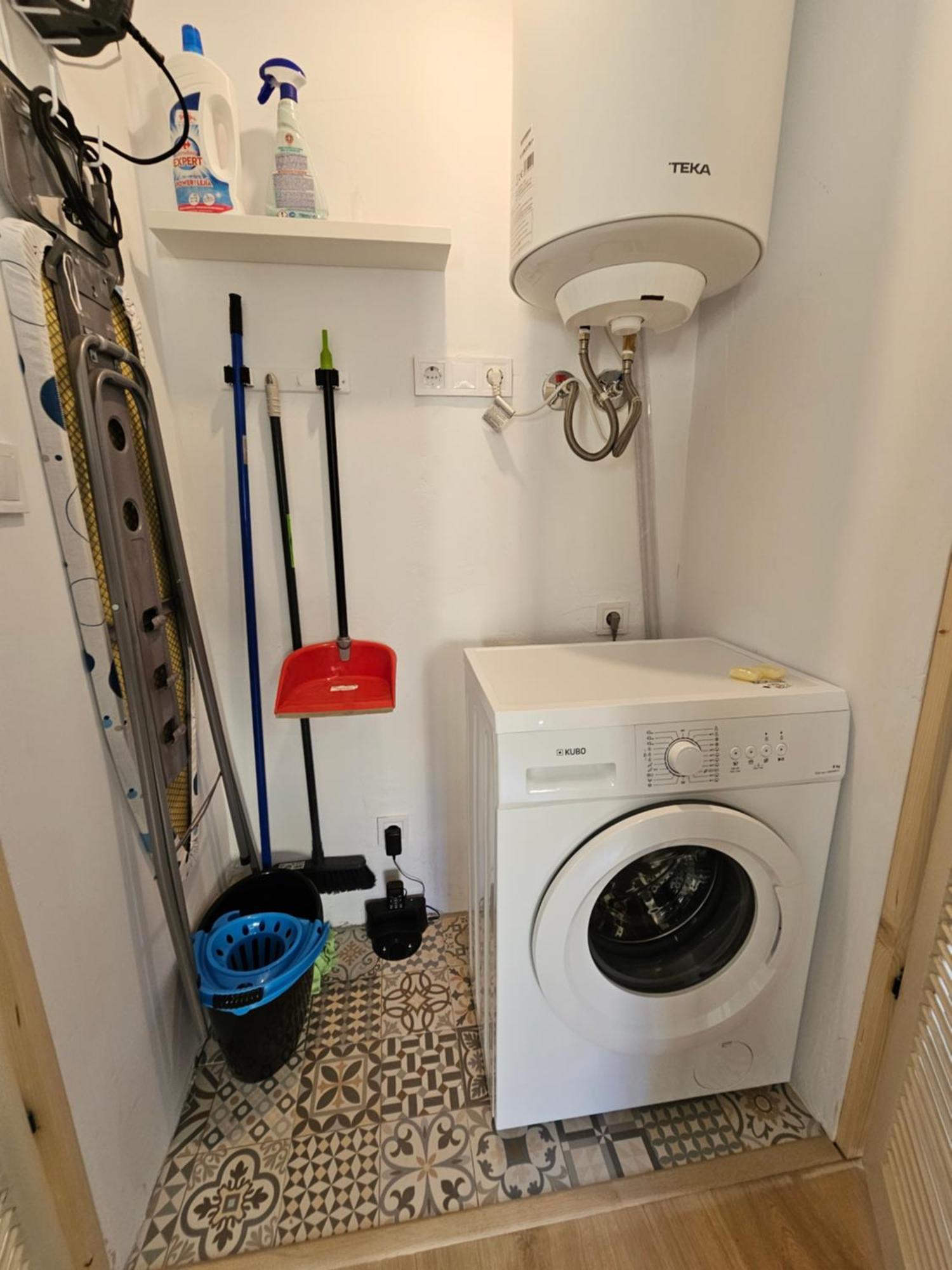 Exclusivo Apartamento Cerca De La Playa マラガ エクステリア 写真